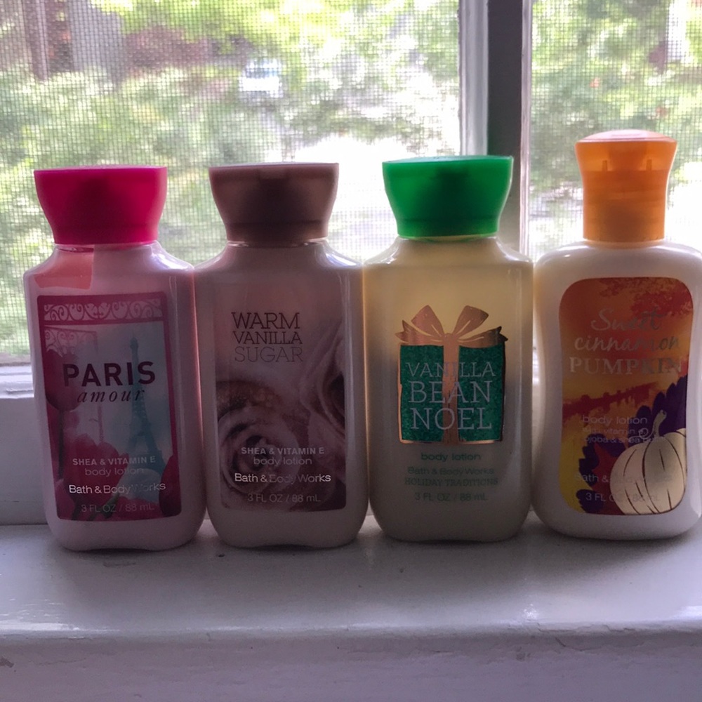 4 travel size b&bw lotions